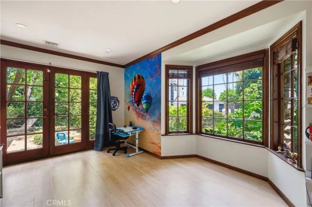18000 Karen Drive, Encino, CA 91316