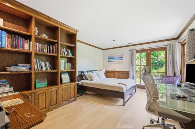 18000 Karen Drive, Encino, CA 91316