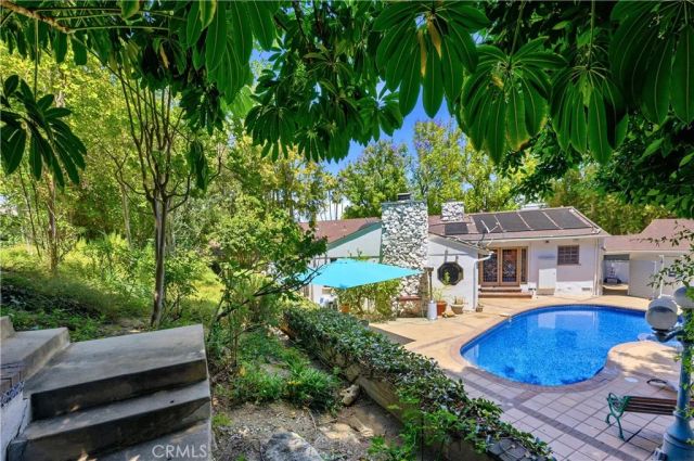 18000 Karen Drive, Encino, CA 91316