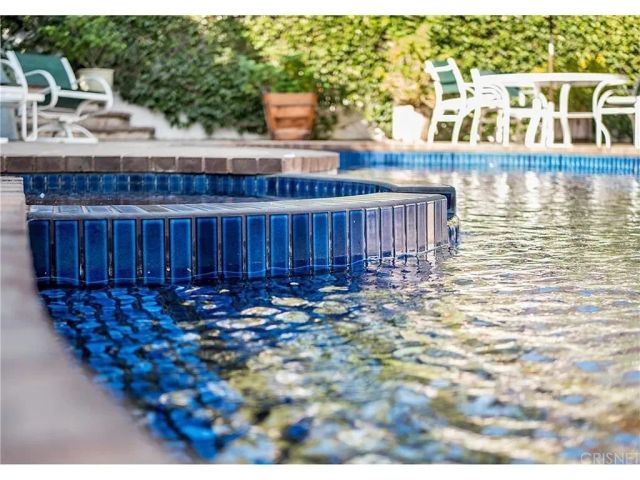 18000 Karen Drive, Encino, CA 91316