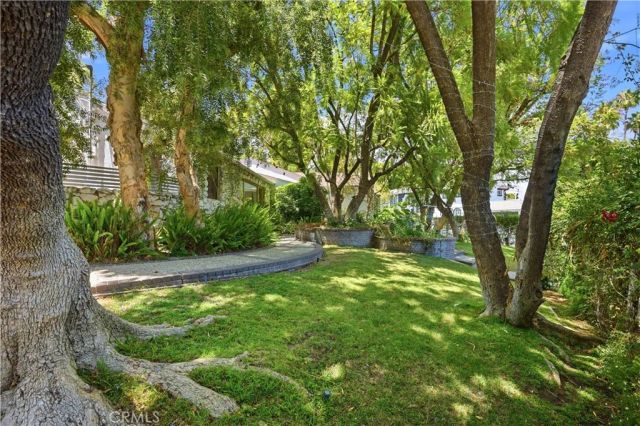 18000 Karen Drive, Encino, CA 91316