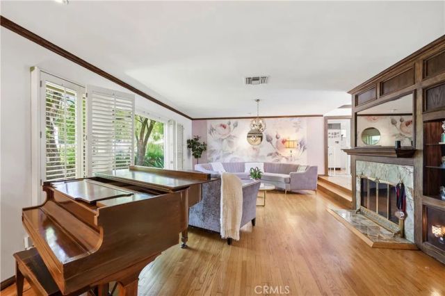 18000 Karen Drive, Encino, CA 91316