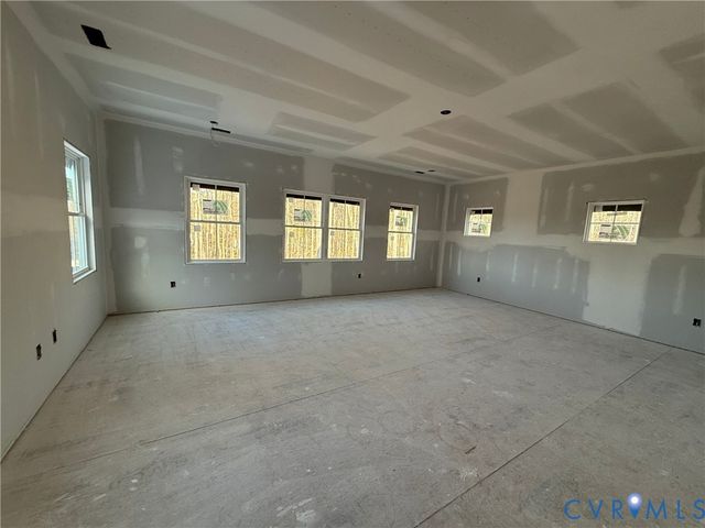 2530 Whitecastle Dr, Midlothian, VA 23113