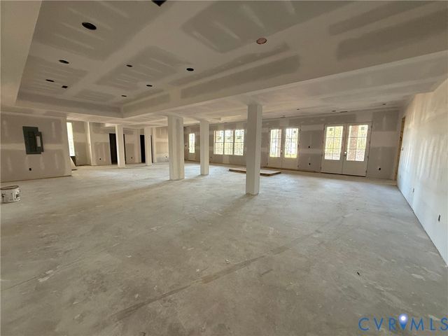 2530 Whitecastle Dr, Midlothian, VA 23113