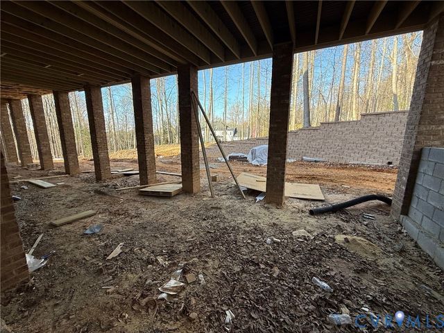 2530 Whitecastle Dr, Midlothian, VA 23113