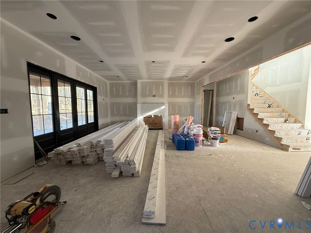 2530 Whitecastle Dr, Midlothian, VA 23113