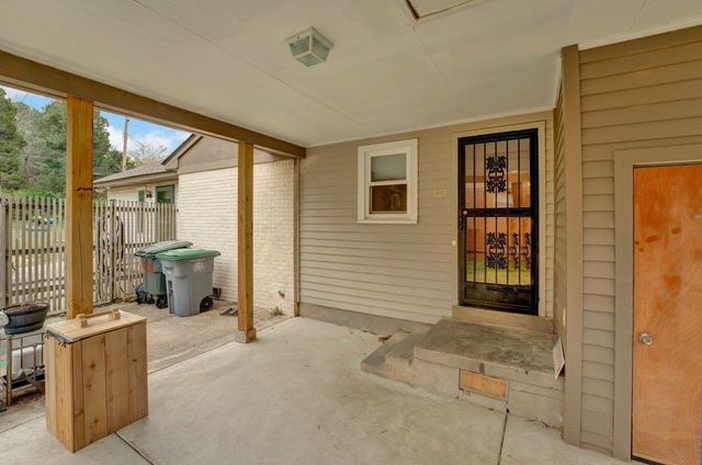 5329 LAURIE LN, Memphis, TN 38120