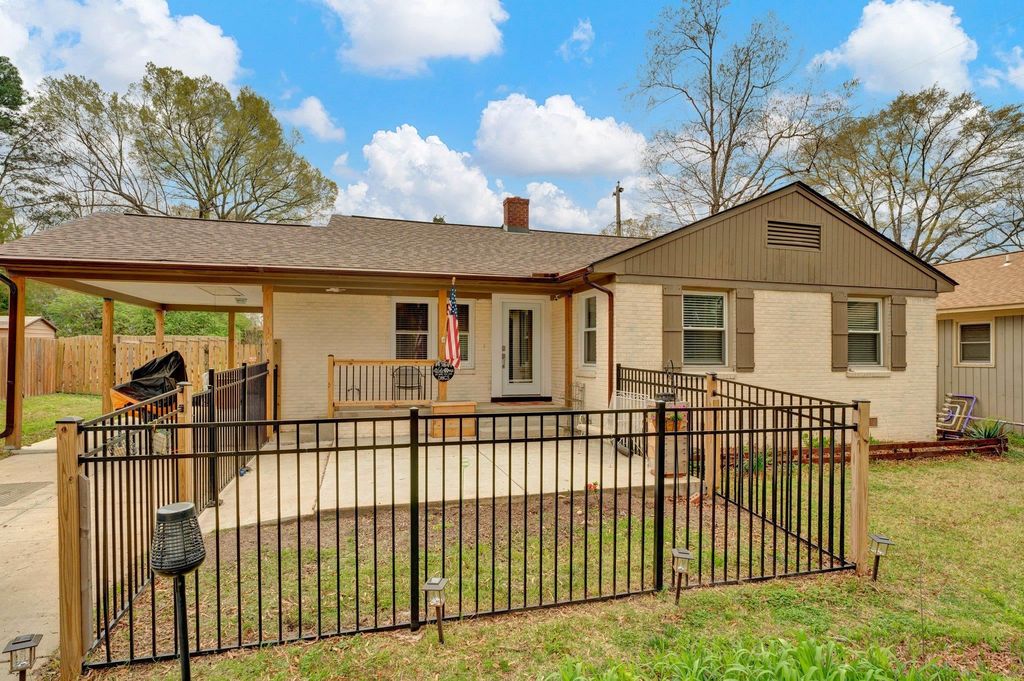 5329 LAURIE LN, Memphis, TN 38120