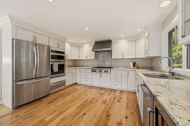 76 Upper Marsh Road, Wellfleet, MA 02667