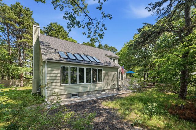 76 Upper Marsh Road, Wellfleet, MA 02667