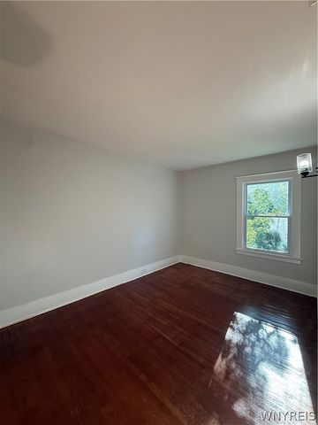 301 Crestwood Avenue Upper, Buffalo, NY 14216