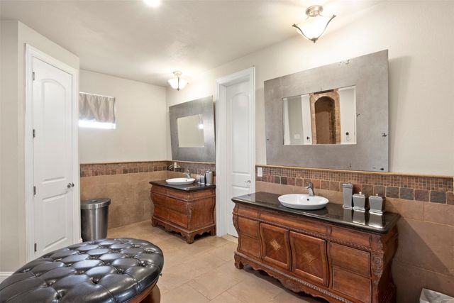 219 Mohundro Road, Ferris, TX 75125