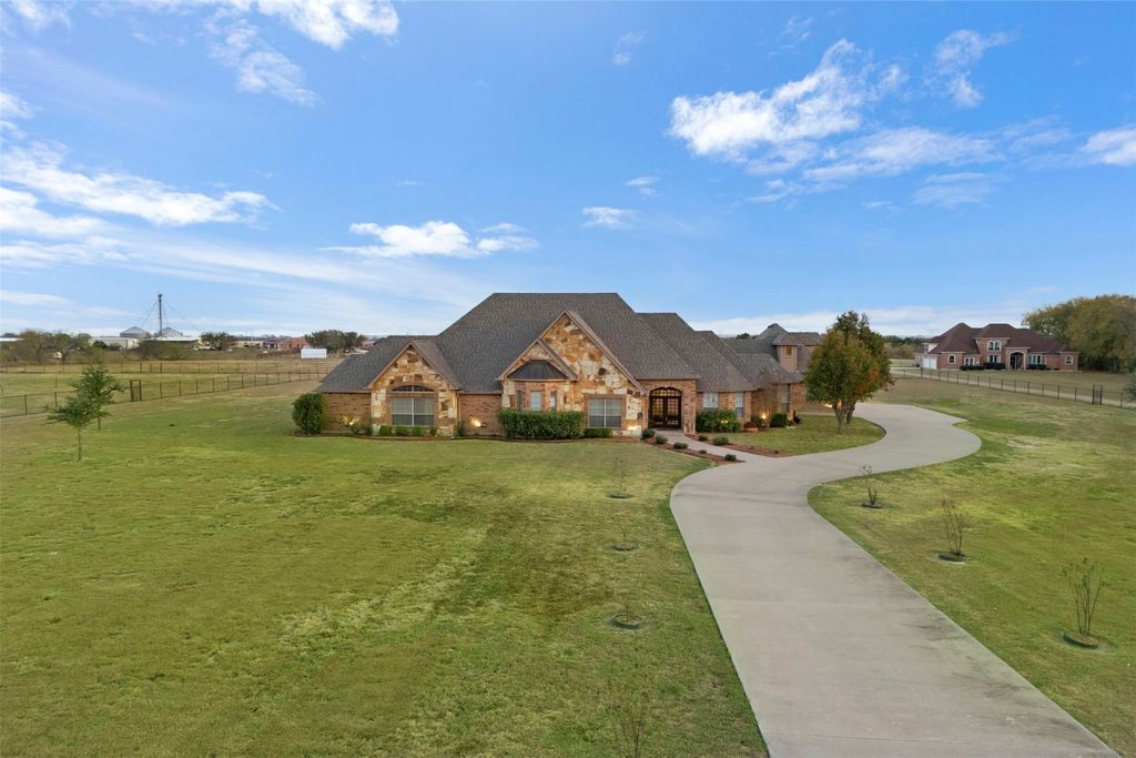 219 Mohundro Road, Ferris, TX 75125