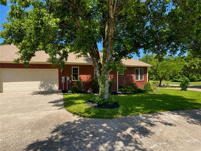 333 Hide-A-Way Lane, London, AR 72847