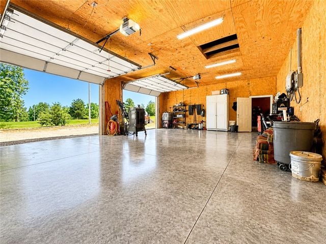 333 Hide-A-Way Lane, London, AR 72847
