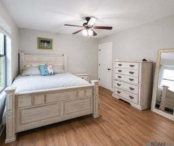 26067 La Hwy 1032, Denham Springs, LA 70726