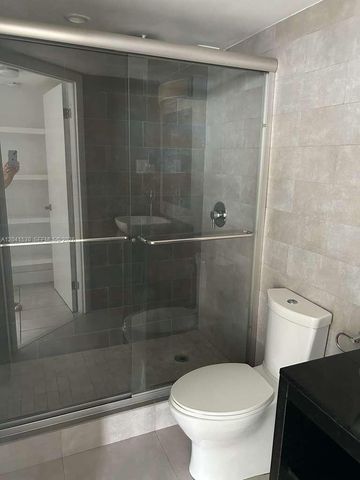 2016 Bay Dr 602, Miami Beach, FL 33141