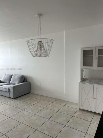 2016 Bay Dr 602, Miami Beach, FL 33141