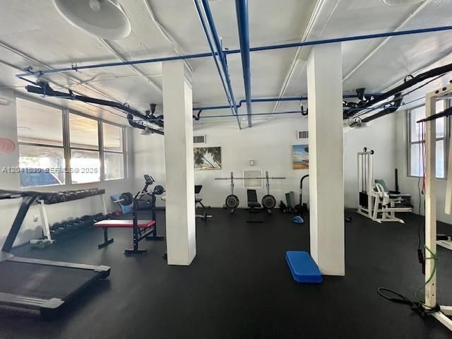 2016 Bay Dr 602, Miami Beach, FL 33141