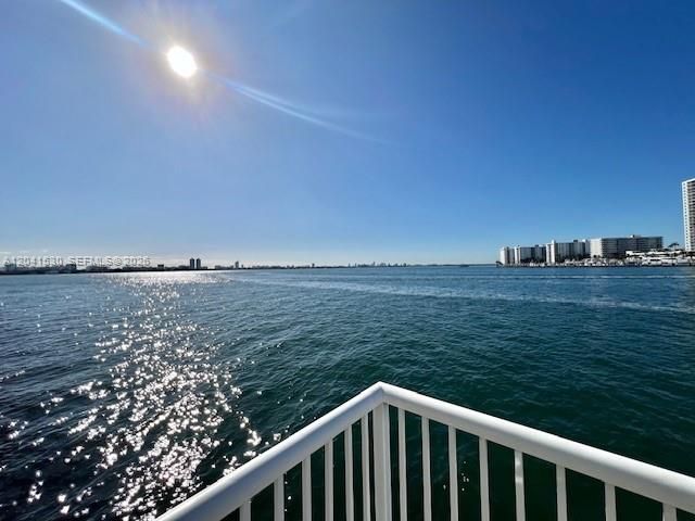2016 Bay Dr 602, Miami Beach, FL 33141