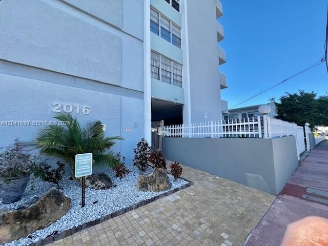 2016 Bay Dr 602, Miami Beach, FL 33141