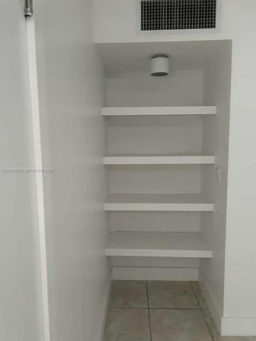 2016 Bay Dr 602, Miami Beach, FL 33141