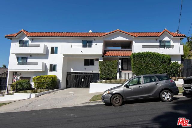 3933 Marathon Street 103B, Los Angeles, CA 90029