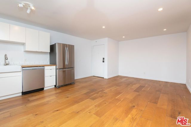3933 Marathon Street 103B, Los Angeles, CA 90029