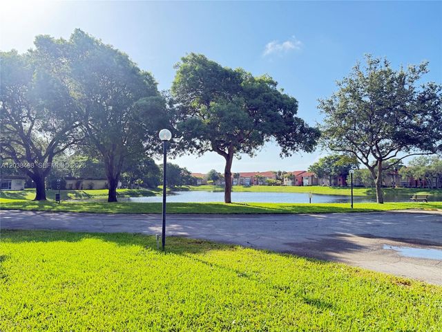 417 SW Natura Avenue A, Deerfield Beach, FL 33441