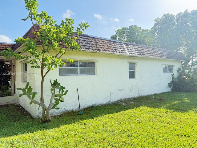 417 SW Natura Avenue A, Deerfield Beach, FL 33441