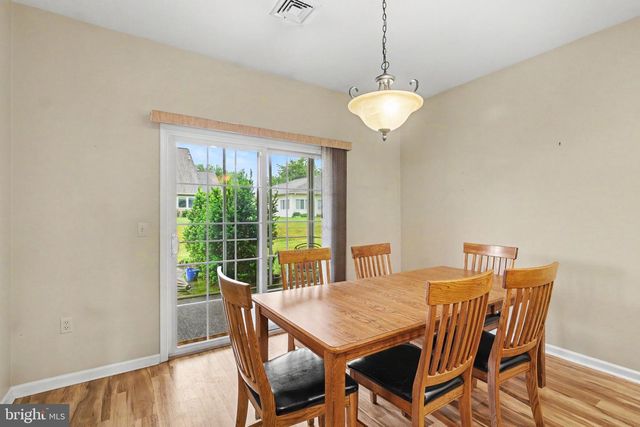 546 BENT OAK DR, Mount Joy, PA 17552