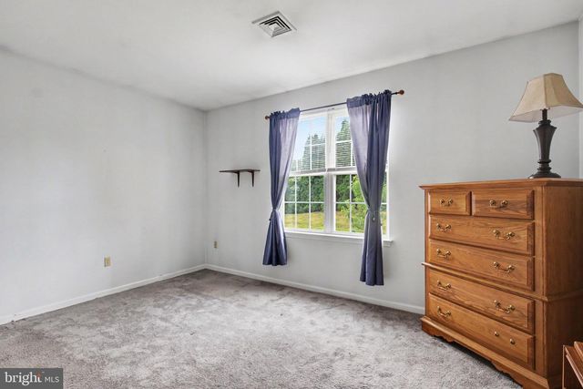 546 BENT OAK DR, Mount Joy, PA 17552