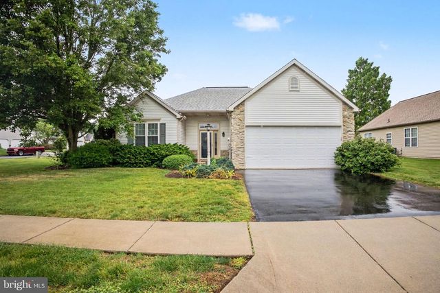 546 BENT OAK DR, Mount Joy, PA 17552