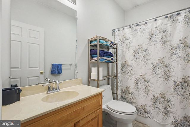 546 BENT OAK DR, Mount Joy, PA 17552