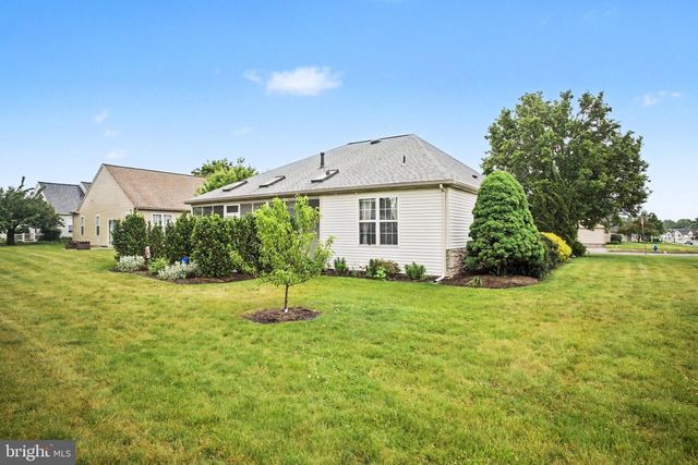 546 BENT OAK DR, Mount Joy, PA 17552