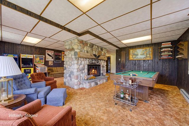 3755 Kettle View DRIVE, Slinger, WI 53086