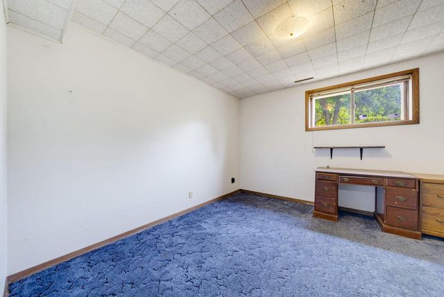 3755 Kettle View DRIVE, Slinger, WI 53086