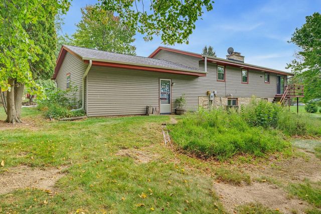 3755 Kettle View DRIVE, Slinger, WI 53086