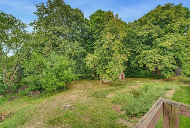 3755 Kettle View DRIVE, Slinger, WI 53086
