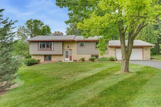3755 Kettle View DRIVE, Slinger, WI 53086
