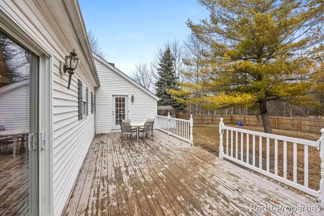 623 Lennon Lane, Gladwin, MI 48624