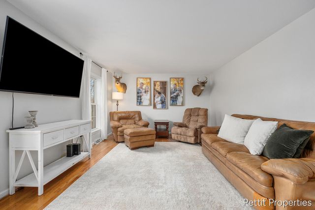 623 Lennon Lane, Gladwin, MI 48624