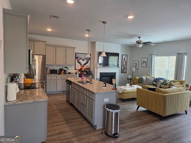 7539 Knoll Hollow Road, Lithonia, GA 30058