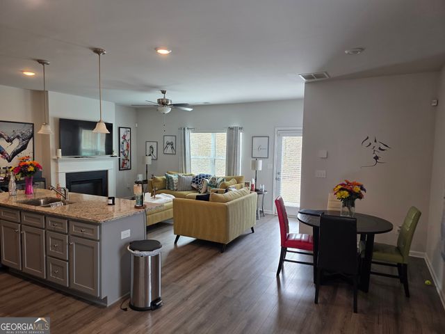 7539 Knoll Hollow Road, Lithonia, GA 30058