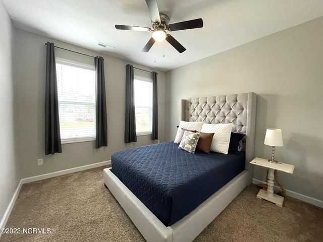 211 Seneca Court, Holly Ridge, NC 28445
