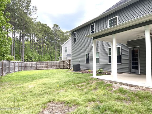 211 Seneca Court, Holly Ridge, NC 28445