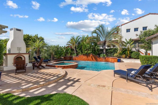 7946 Kathryn Crosby Ct, San Diego, CA 92127