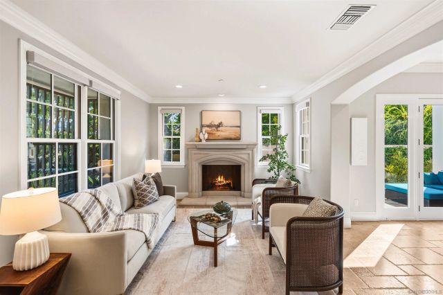 7946 Kathryn Crosby Ct, San Diego, CA 92127
