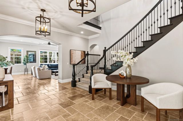 7946 Kathryn Crosby Ct, San Diego, CA 92127