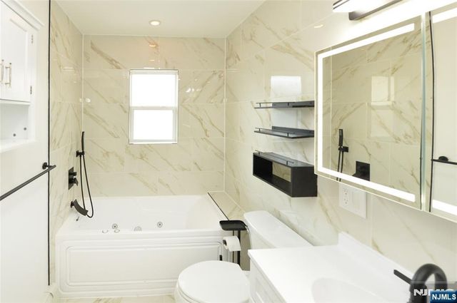 100 Eastern Way, Rutherford, NJ 07070